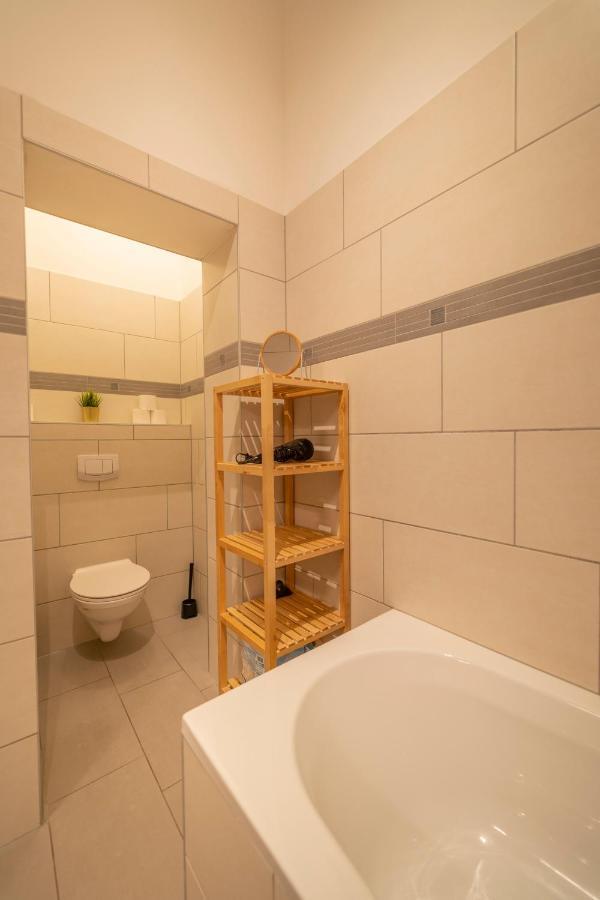 Konrad I Levestate Apartment Wien